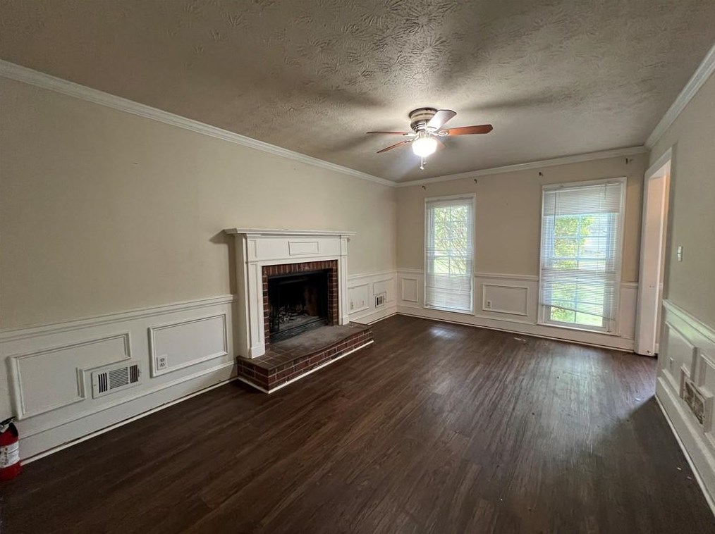 6140 S Glenn Forest Sw, Mableton, GA 30126