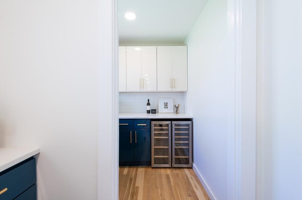 4000 Cooper Lk Rd, Smyrna GA  30082-3326 exterior