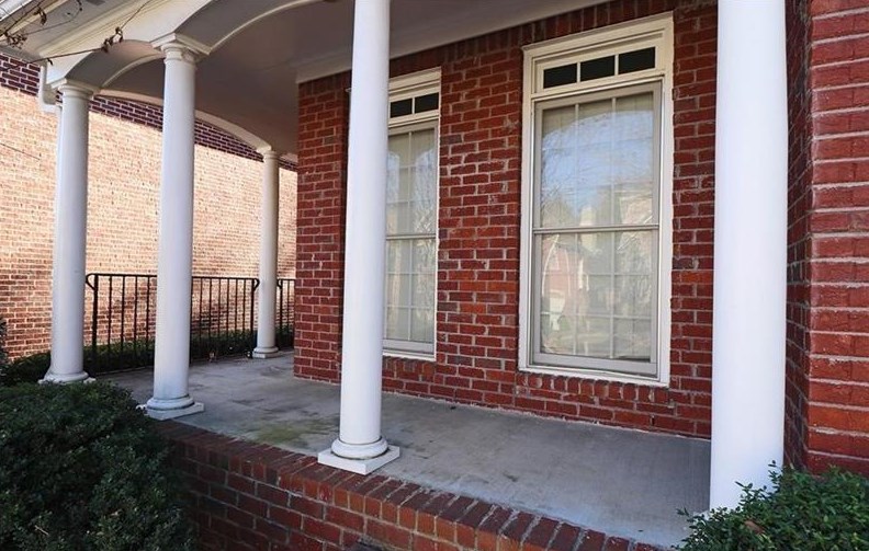 1183 Dunwoody Village Dr, Atlanta, GA 30338