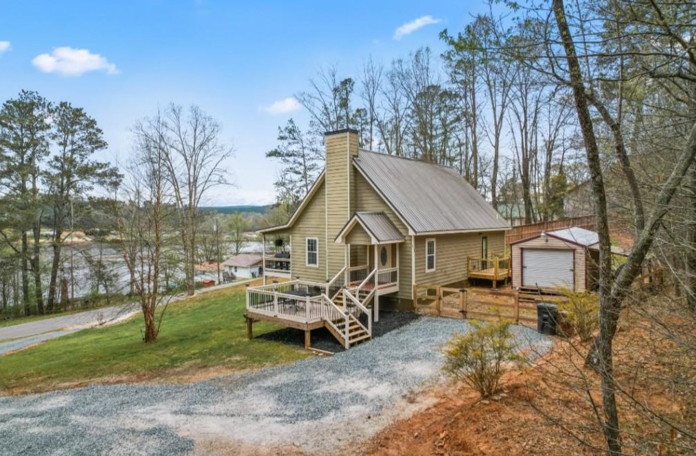 906 Seabreeze Lake Rd, Buchanan, GA 30113-4475