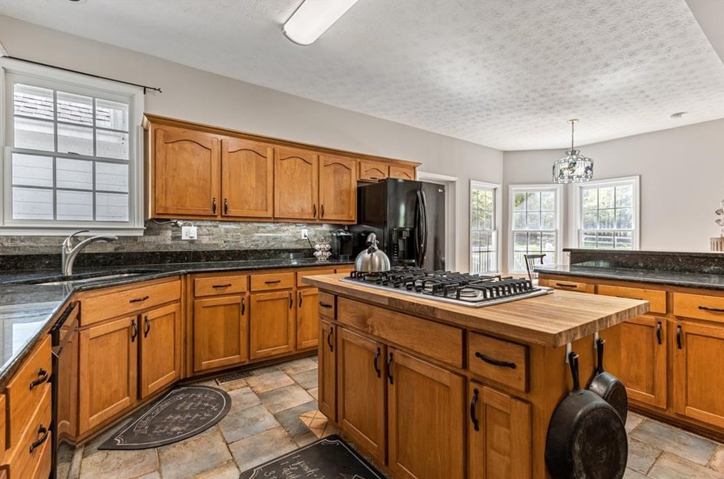 2140 Smyrna Rd, Conyers GA  30094-6169 exterior