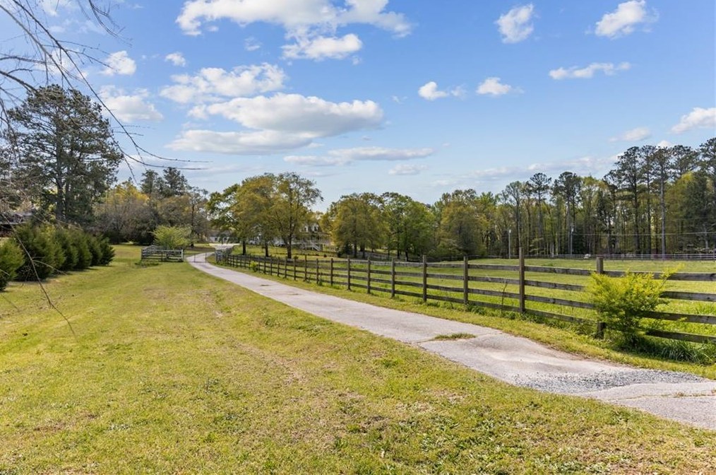 2140 Smyrna Rd, Conyers GA  30094-6169 exterior