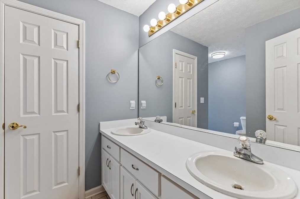 2140 Smyrna Rd, Conyers GA  30094-6169 exterior