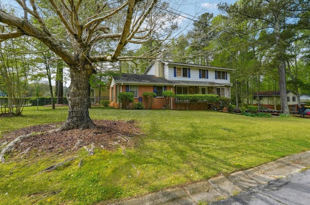 490 Tall Deer Dr, Fairburn, GA 30213-1029