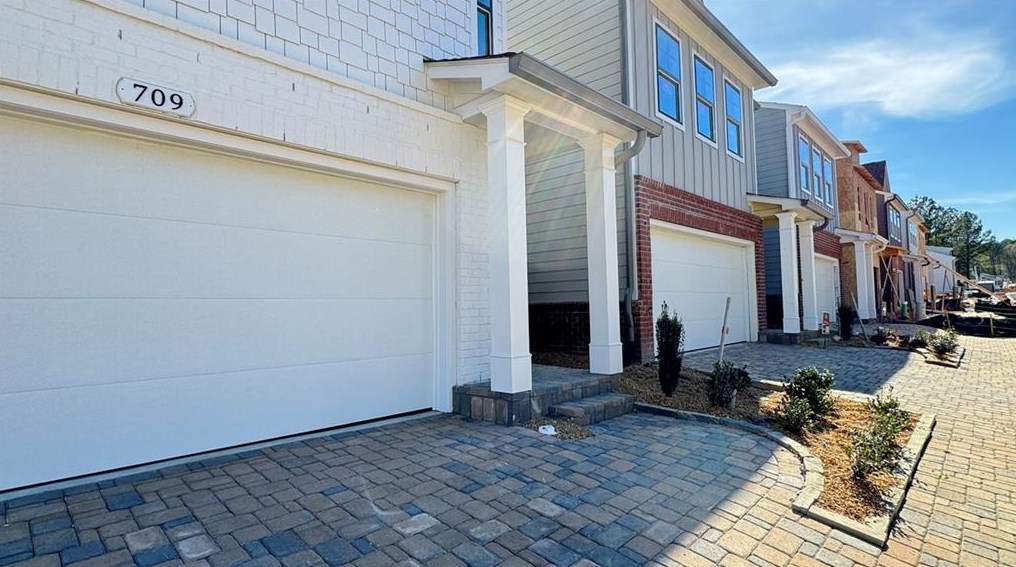 709 Stickley Oak Way, Holly Springs, GA 30189