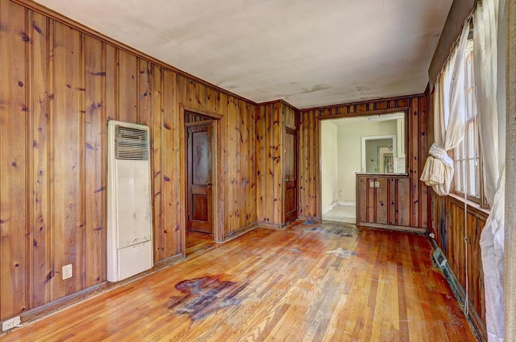 1186 Thomas Rd, Decatur GA  30030-4615 exterior