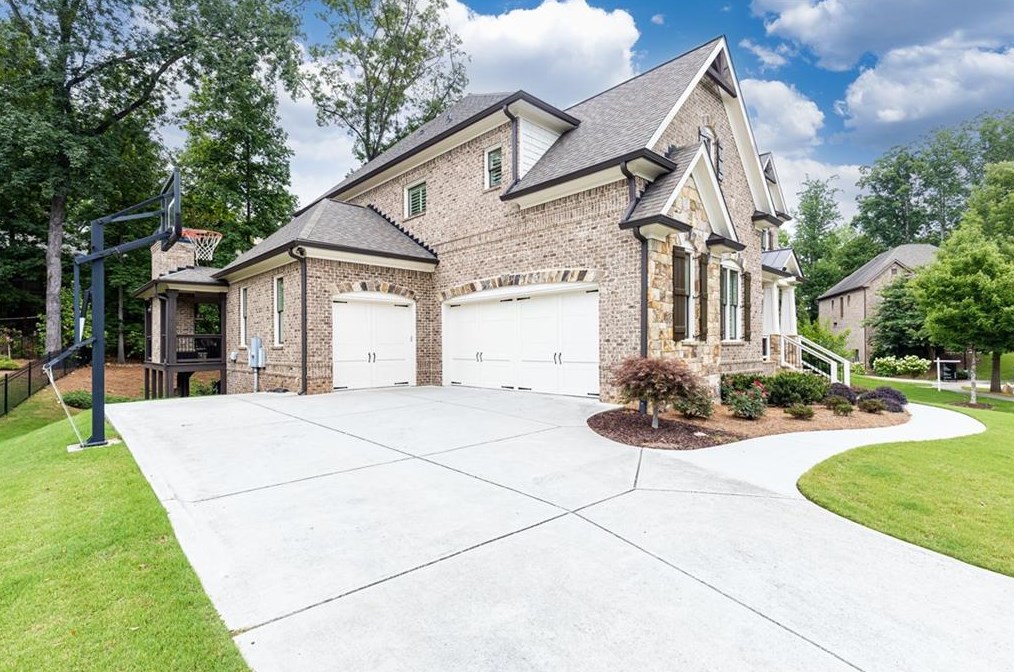 3058 Oglethorpe Way, Atlanta, GA 30319-2904