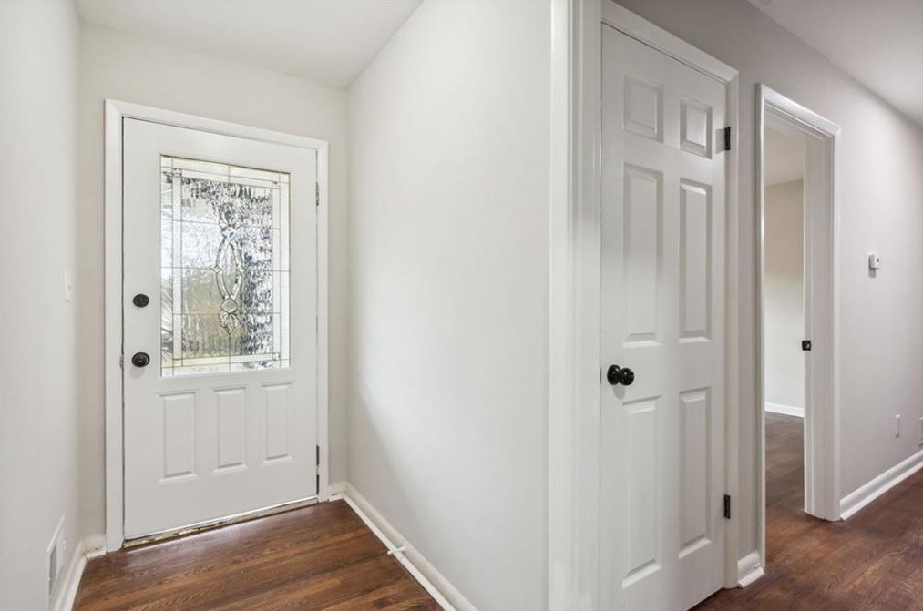 3609 Rolling Green Rdg, Atlanta, GA 30331-2325