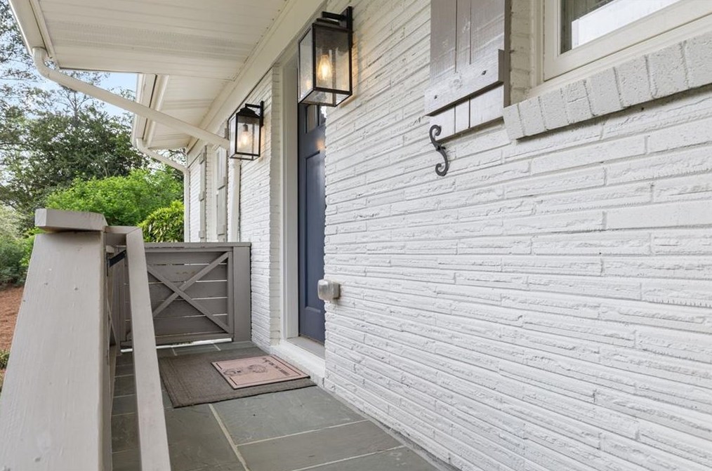 1419 Iroquois Path, Atlanta, GA 30319-1525