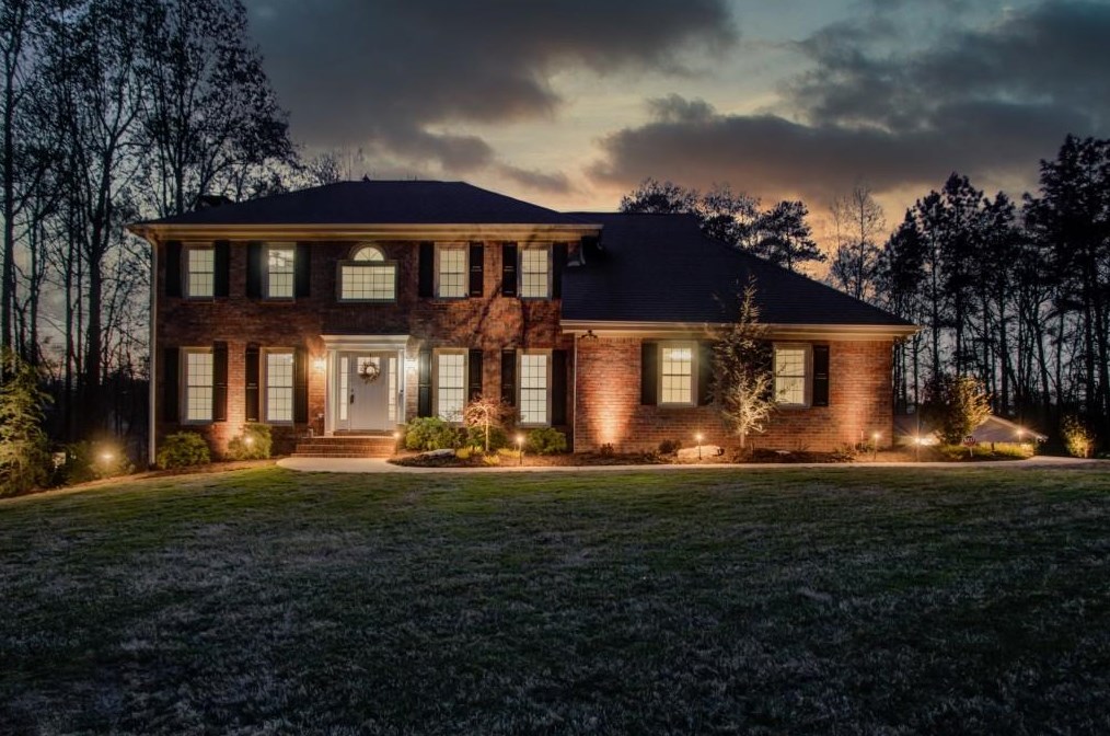 5020 Puritan Dr, Buford, GA 30518-5909