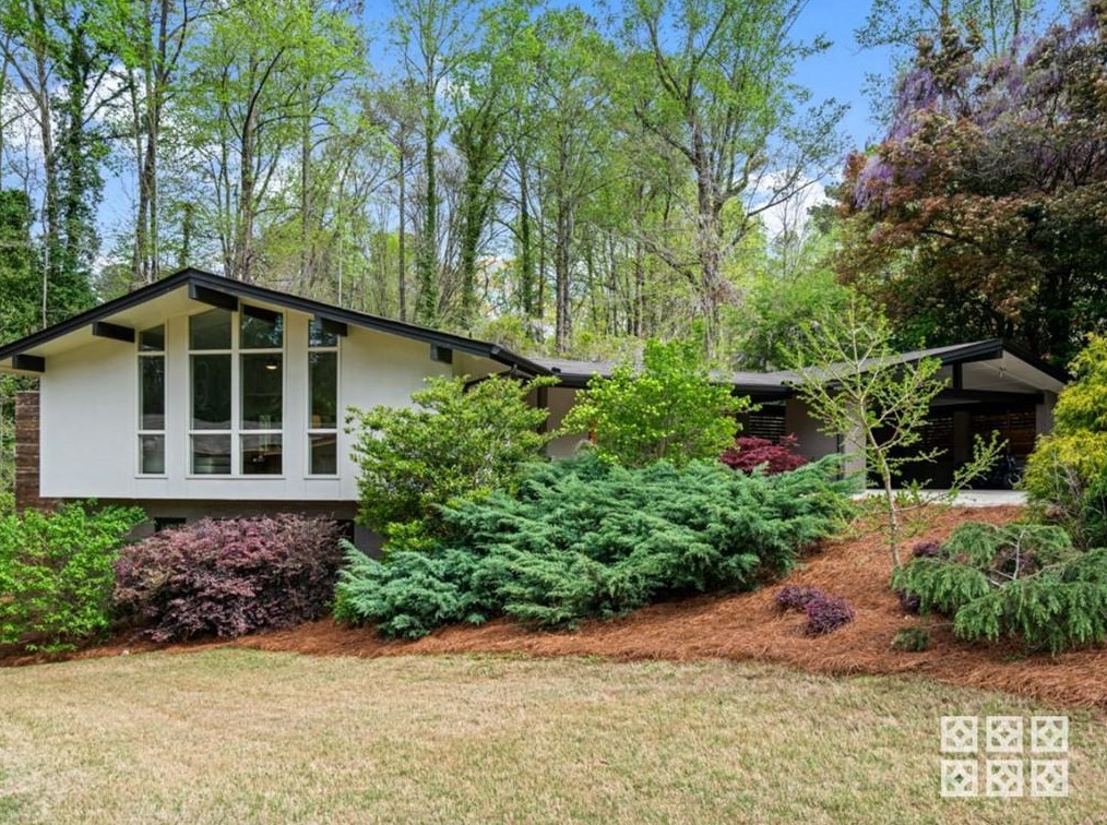 2068 Castleway Ln, Atlanta, GA 30345-4051