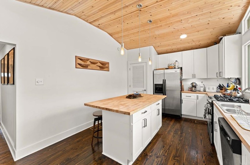 1306 Oak Grv Ave, Atlanta GA  30316-1620 exterior