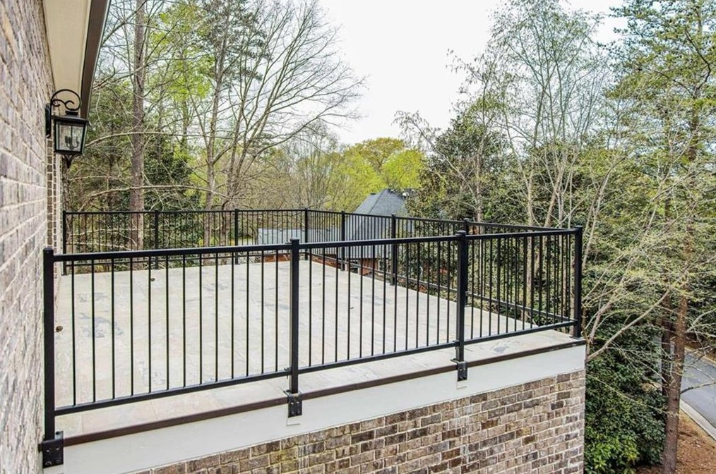 101 Vinings Dr, Rome GA  30161-6240 exterior