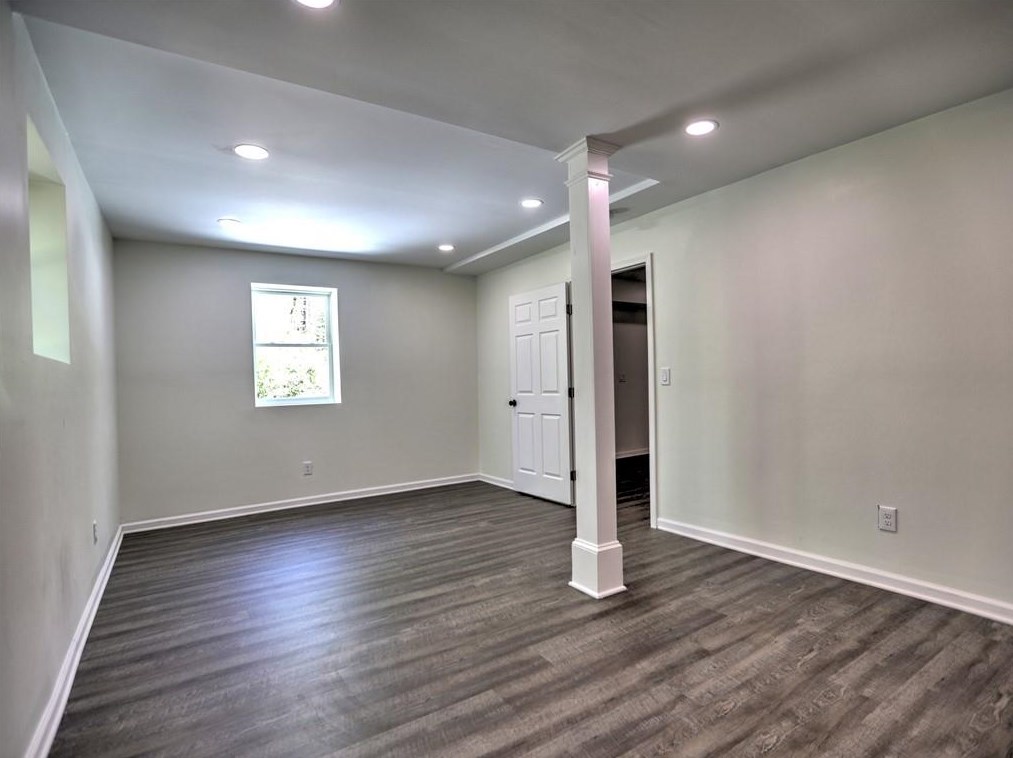 355 Brk Dr, Atlanta GA  30328-2110 exterior