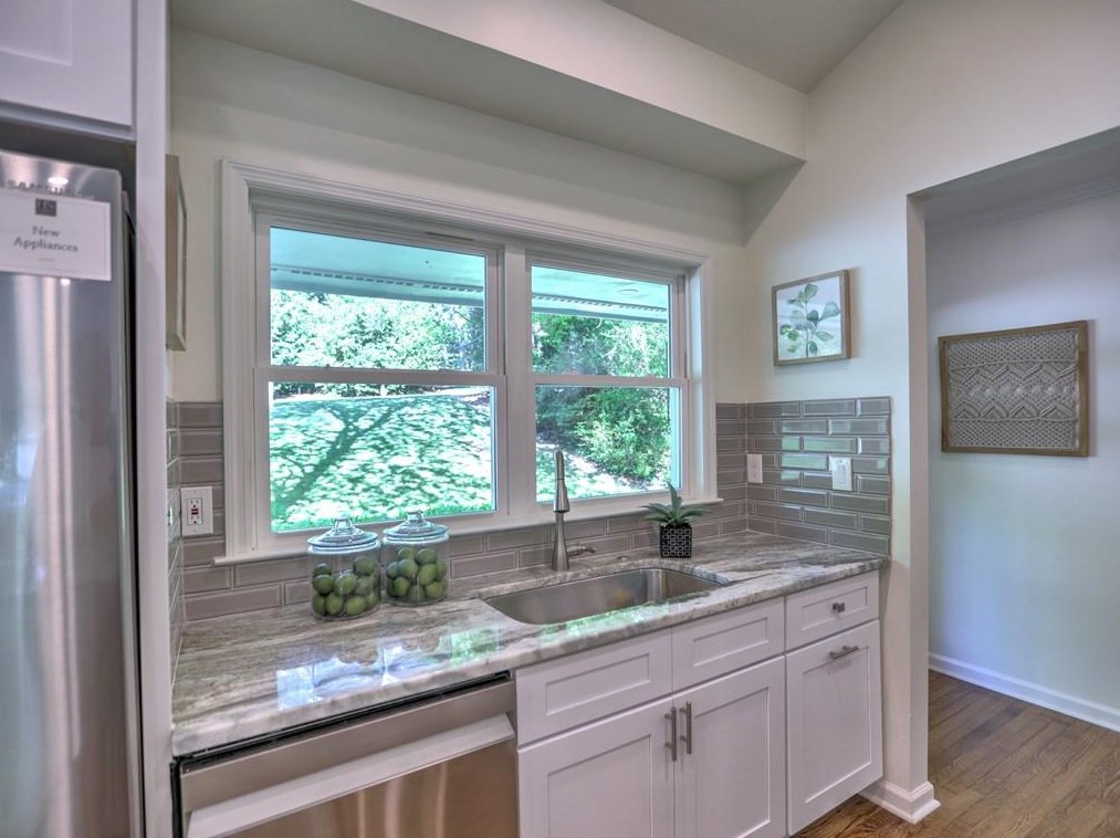 355 Brk Dr, Atlanta GA  30328-2110 exterior
