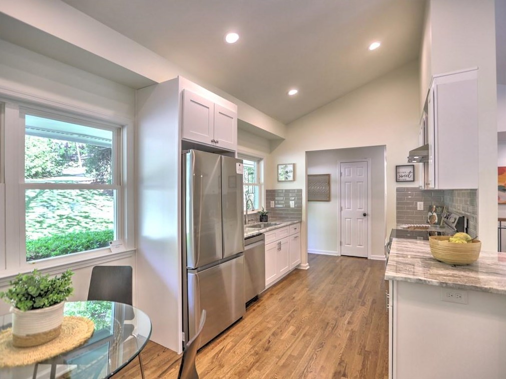 355 Brk Dr, Atlanta GA  30328-2110 exterior