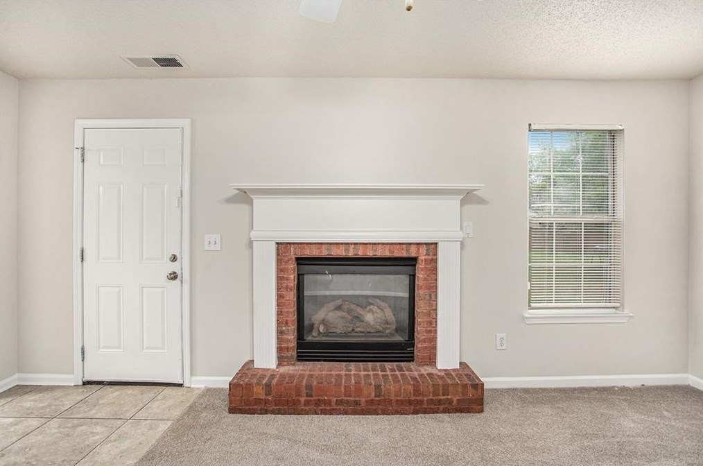 5696 Colonnade Dr, Rex GA 30273-5019 exterior