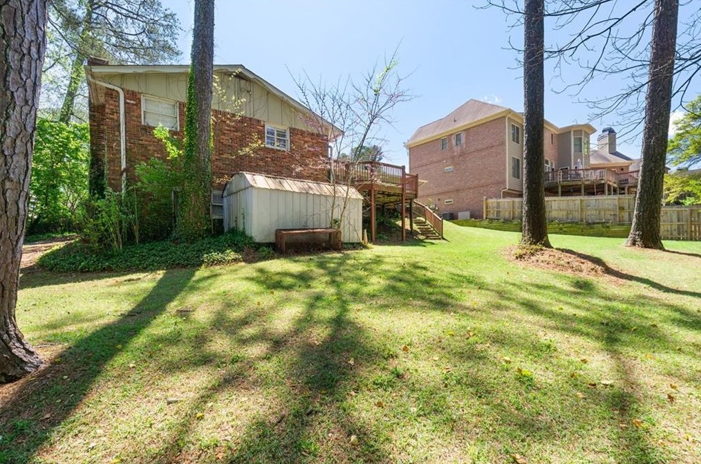 2284 Meadowvale Dr, Atlanta GA  30345-3543 exterior