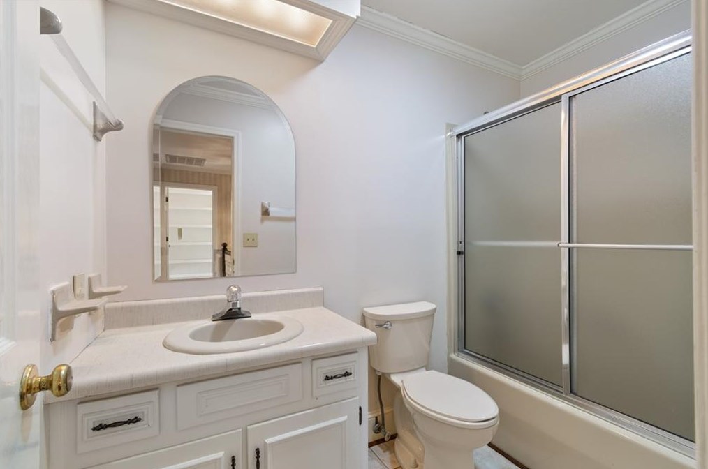 3846 Cherokee Frd, Gainesville GA 30506-3077 exterior