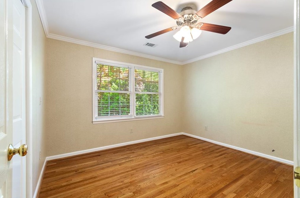 3846 Cherokee Frd, Gainesville GA 30506-3077 exterior