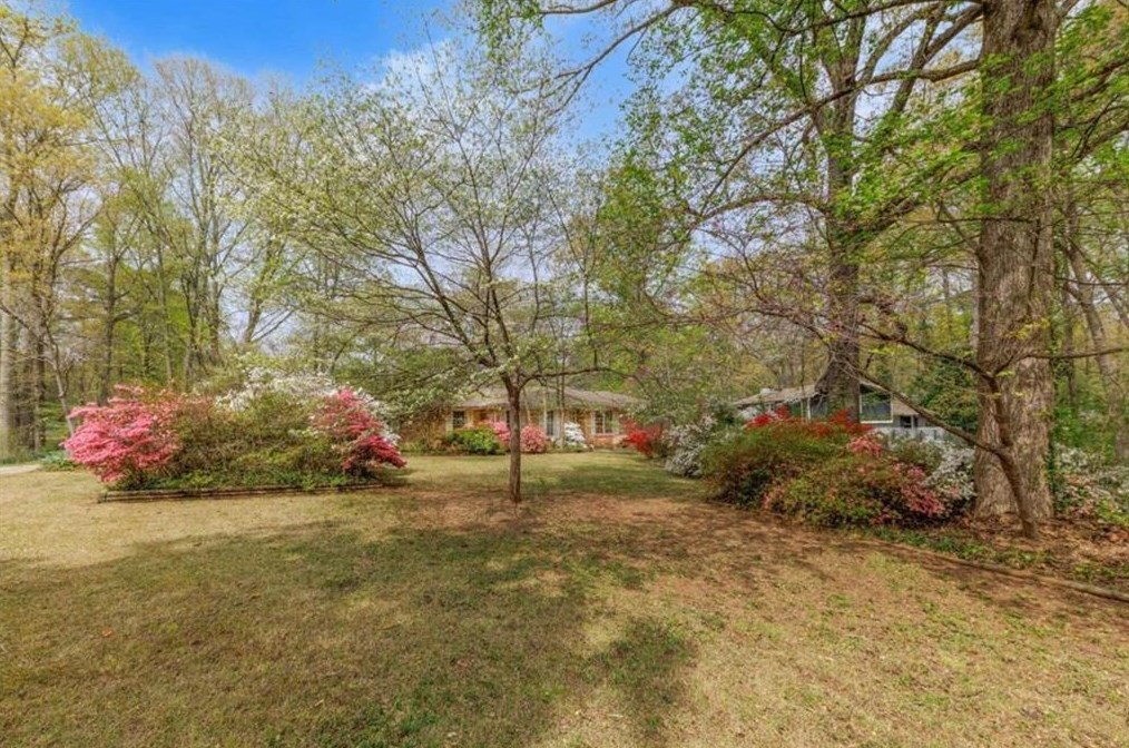 3226 Custer Lake Dr, Marietta, GA 30064-1126