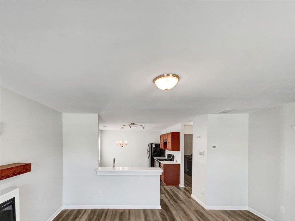 5843 Westchase St, Atlanta GA  30336-2912 exterior