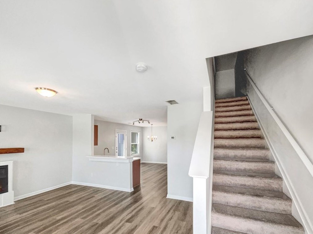 5843 Westchase St, Atlanta GA  30336-2912 exterior