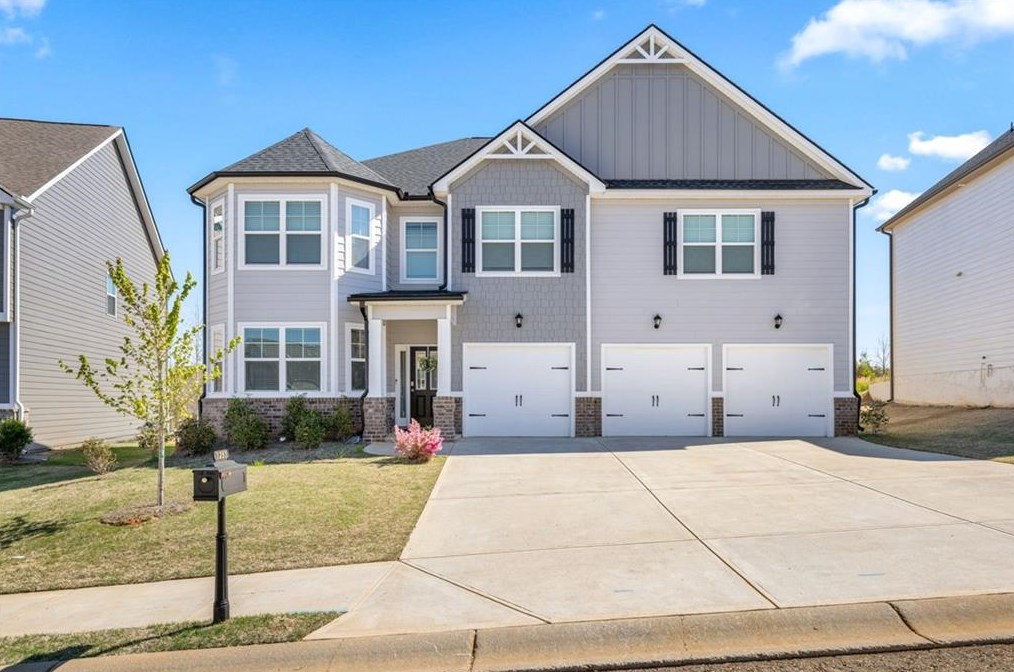 1231 Hawthorne Cir, Madison, GA 30650