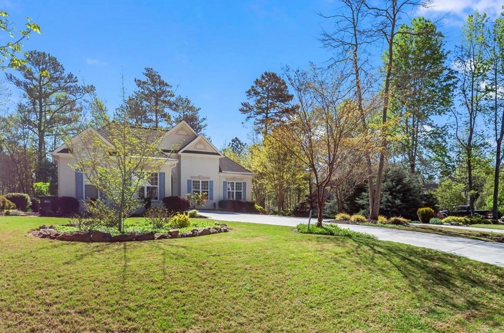 7240 Tara Dr, Villa Rica, GA 30180
