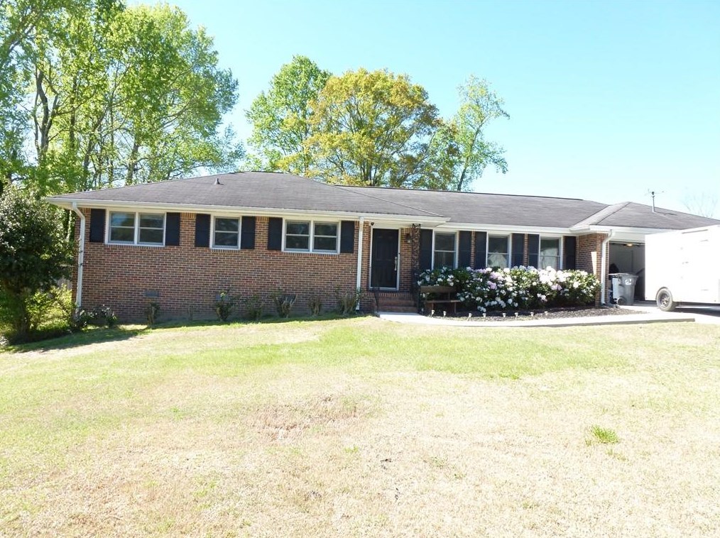 2863 Skyland Dr, Lithonia, GA 30078-3773