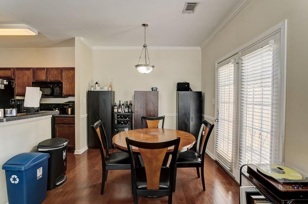 2509 Laurel Cir, Atlanta GA  30311-1236 exterior