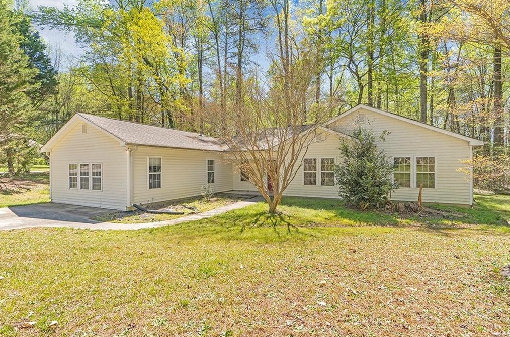 1979 Shipwreck Ct, Buford, GA 30518