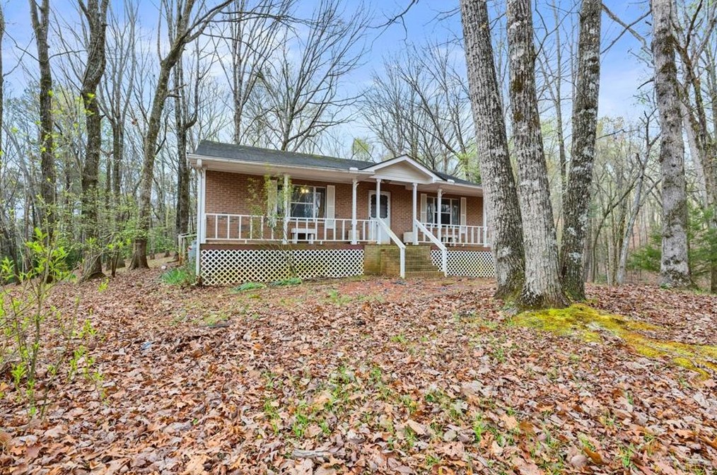 2531 Dean Mountain Rd, Cleveland, GA 30528