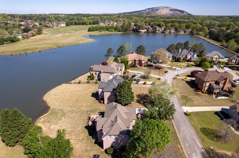613 Masters Dr, Stone Mountain, GA 30087-6028