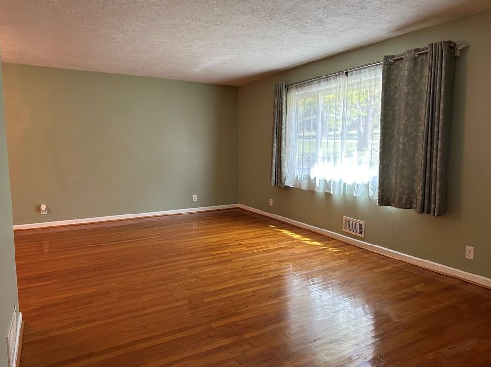 2544 Lake Capri Dr, Conyers GA  30012-2925 exterior