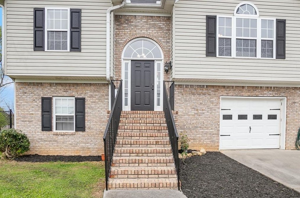 131 Pin Oak Ln Se, Calhoun, GA 30701