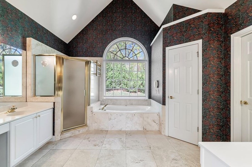 4230 Ridgehurst Dr, Smyrna GA  30080-3113 exterior