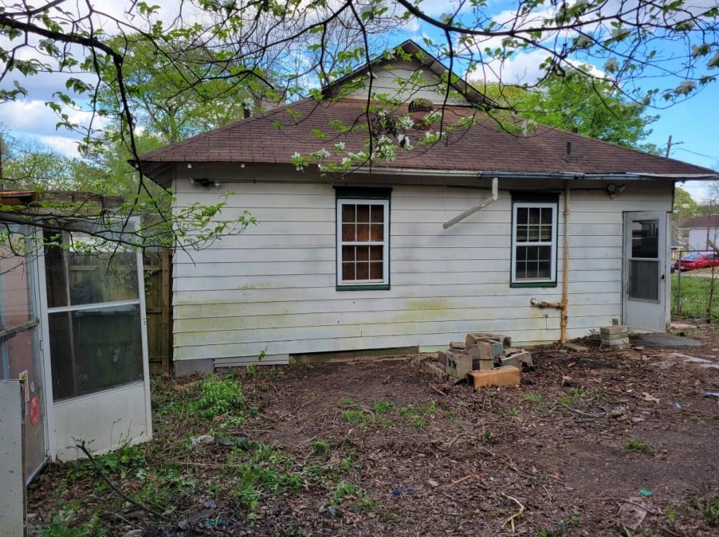 1097 Hubbard St, Atlanta GA  30310-3157 exterior