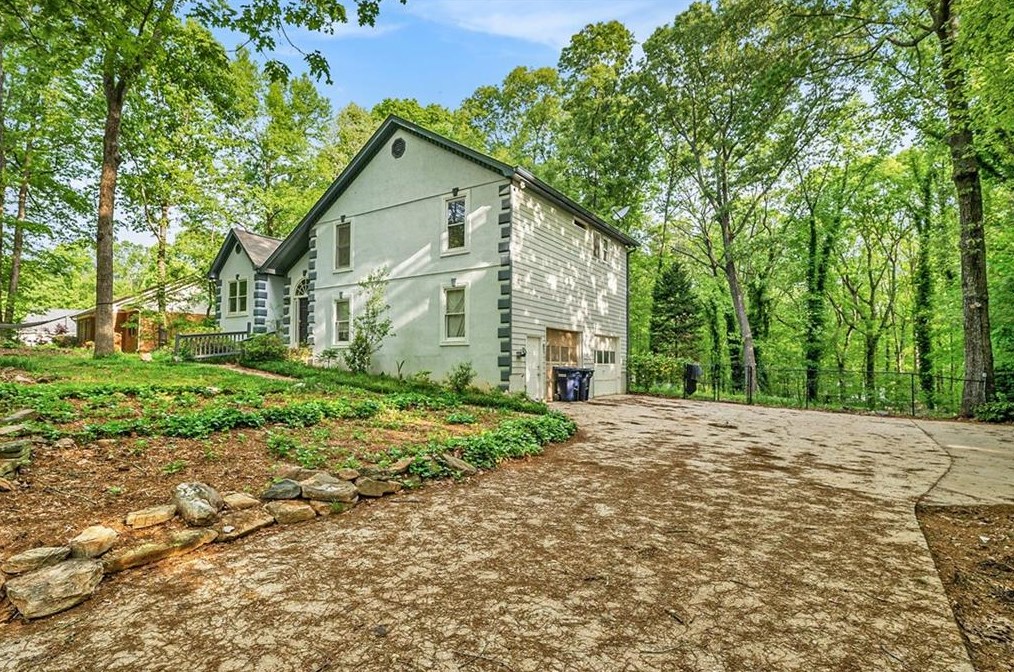 6726 Pin Oak Dr, Douglasville, GA 30135-4550