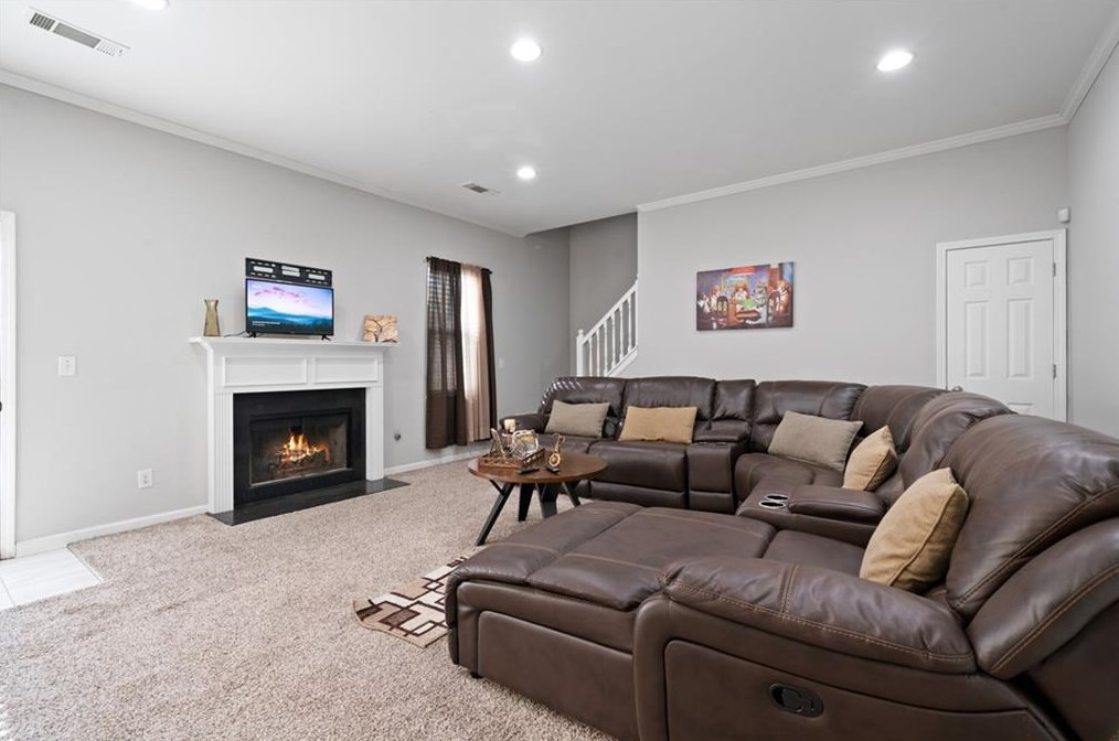 2912 Chilhowee Dr, Atlanta GA  30331-9445 exterior
