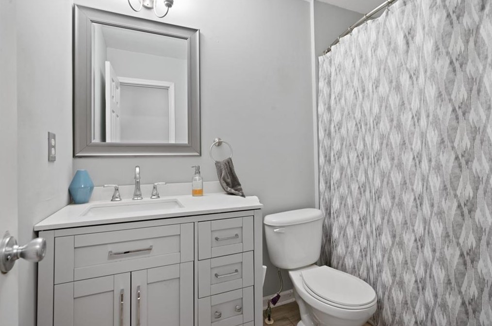2912 Chilhowee Dr, Atlanta GA  30331-9445 exterior