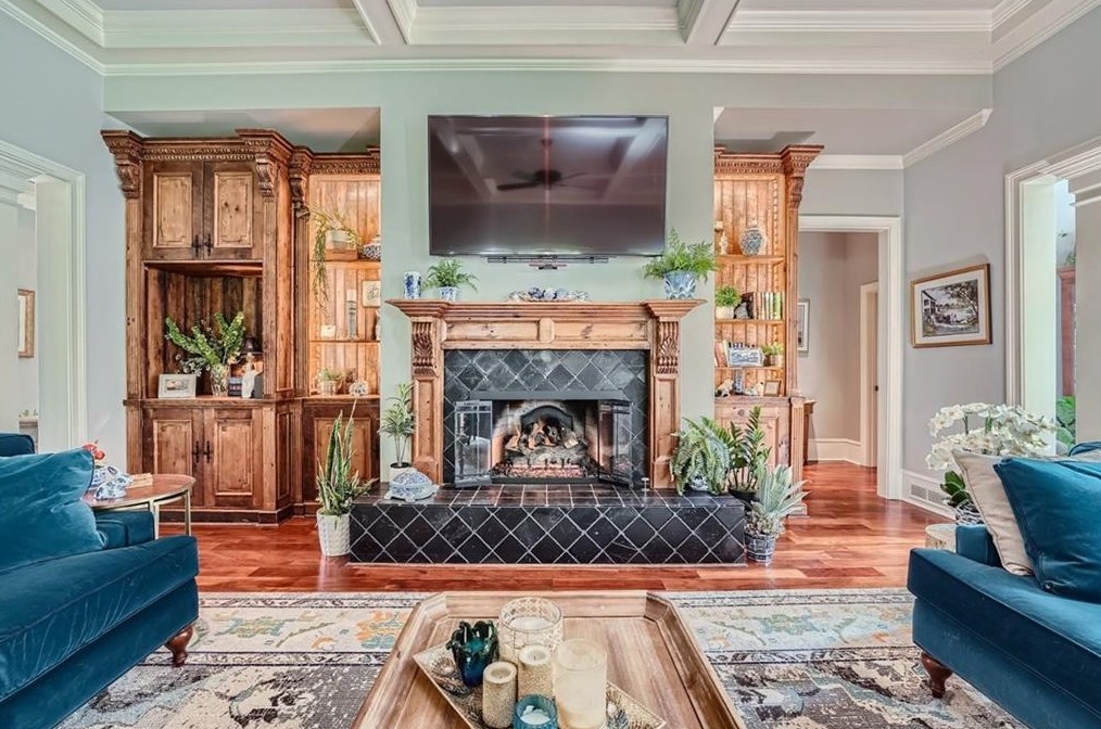 1109 Bellewood Sq, Atlanta GA exterior