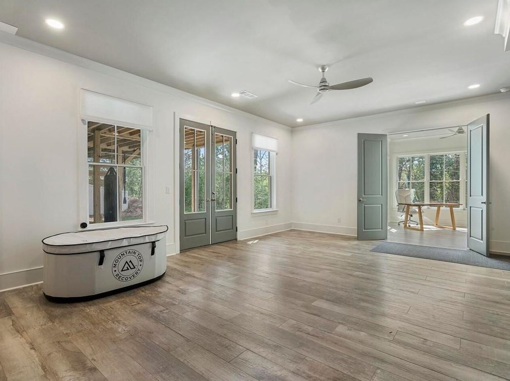 3931 Sheldon Dr, Atlanta GA  30342-4211 exterior