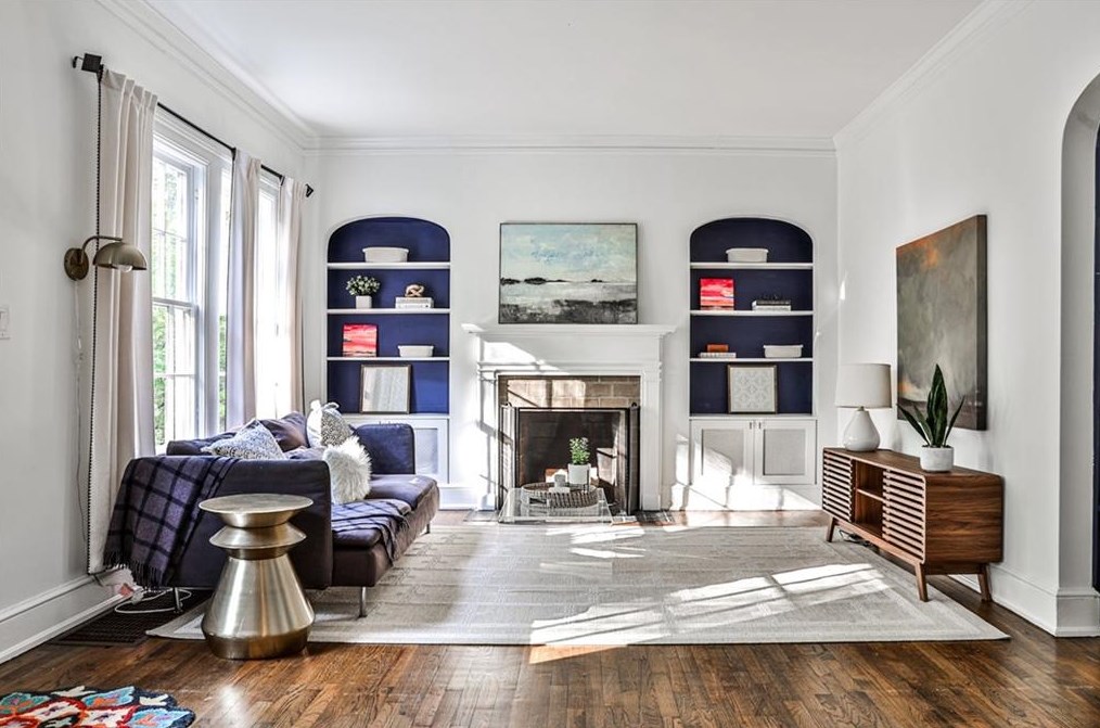 211 Missionary Dr, Decatur GA  30030-3842 exterior