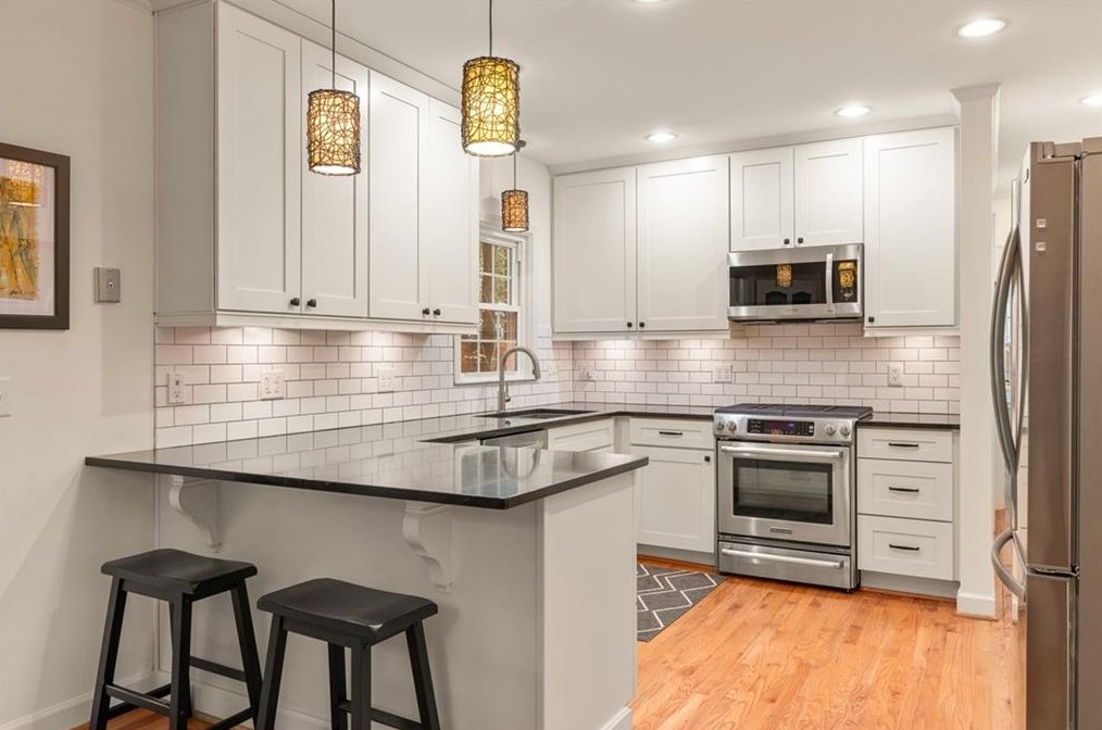 2866 Wiltshire Dr, Decatur GA  30030-4758 exterior