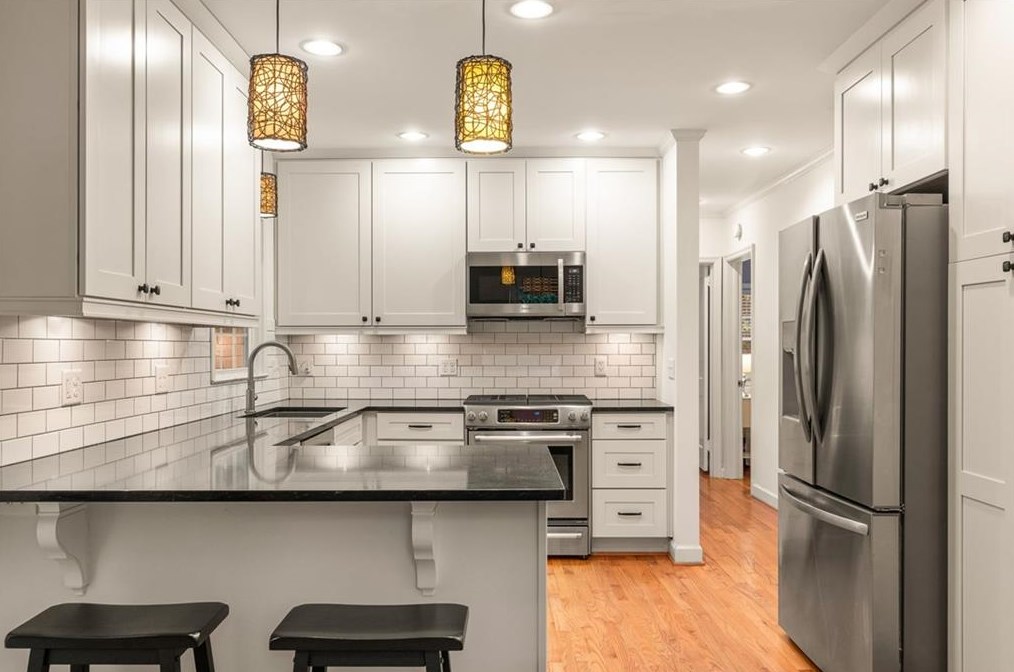 2866 Wiltshire Dr, Decatur GA  30030-4758 exterior