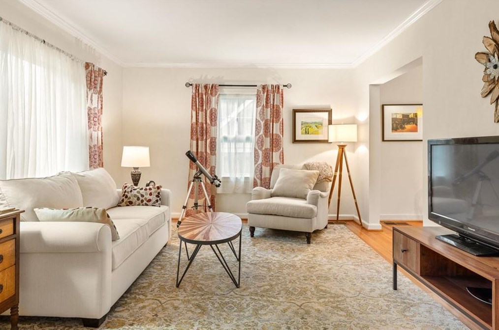 2866 Wiltshire Dr, Decatur GA  30030-4758 exterior