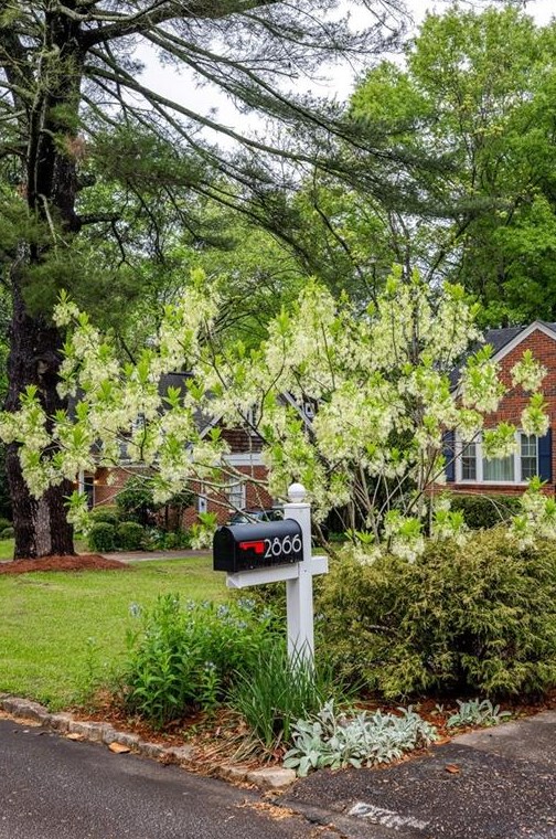 2866 Wiltshire Dr, Decatur GA  30030-4758 exterior