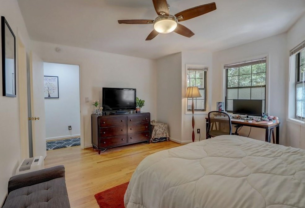 100 Springdale St, Decatur GA  30030-2038 exterior