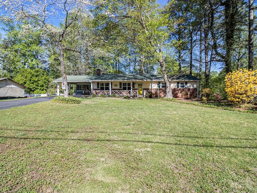 8755 Lee Rd, Lithia Springs, GA 30122